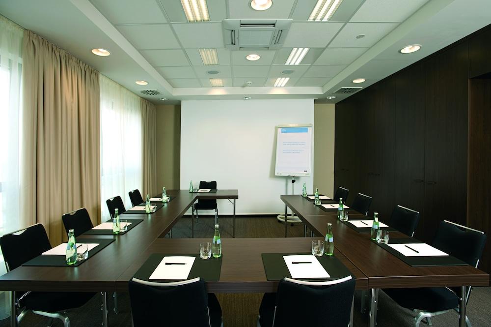 Nh Ludwigsburg Hotel Ngoại thất bức ảnh