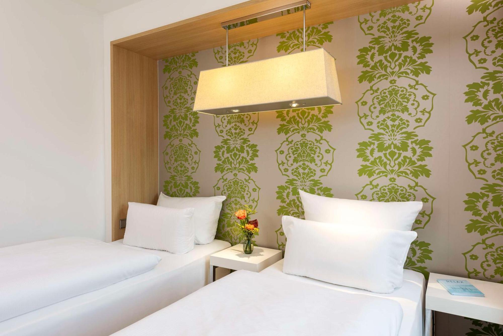 Nh Ludwigsburg Hotel Ngoại thất bức ảnh